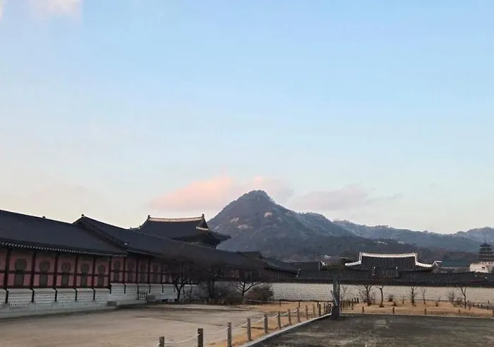 홍대 한강 10분 종로 이태원 20분, 새절역 신축 오피스텔 최대 4인 * 서울특별시