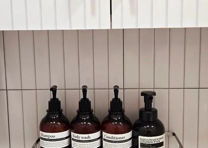 홍대 한강 10분 종로 이태원 20분, 새절역 신축 오피스텔 최대 4인 *